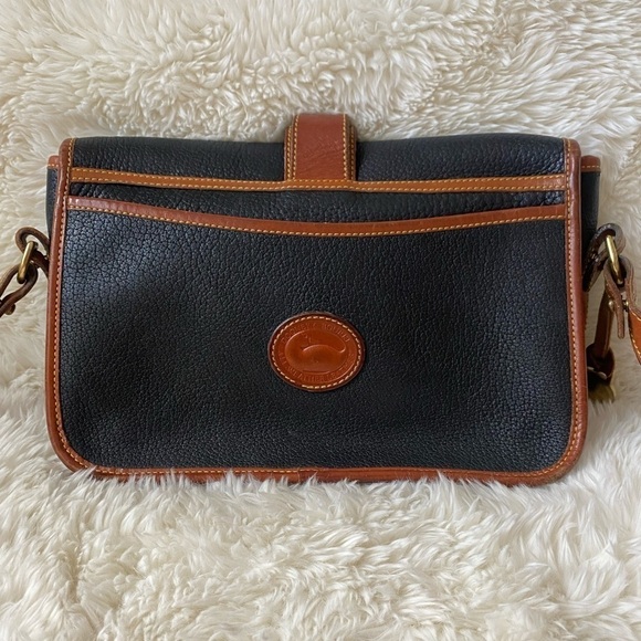 Dooney & Bourke Vintage All Weather Classic Equestrian Crossbody bag Bla… - Picture 12 of 13